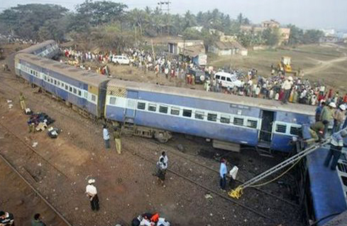 Падение поезда в штате Бихар