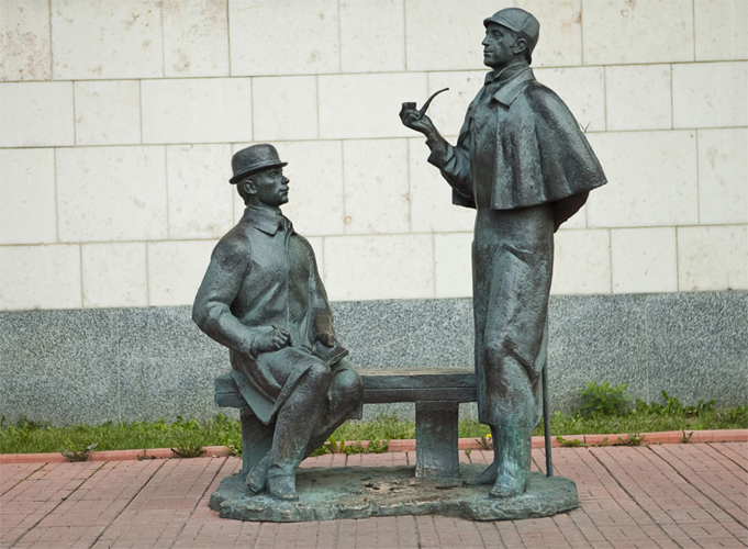 Памятник Холмсу и Ватсону