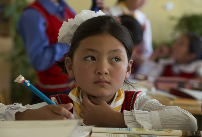 Школьницы Монголии