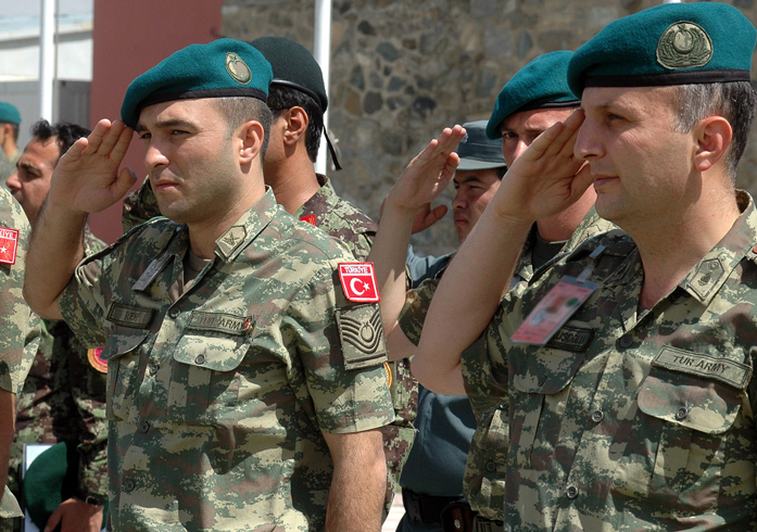 Солдаты Турции