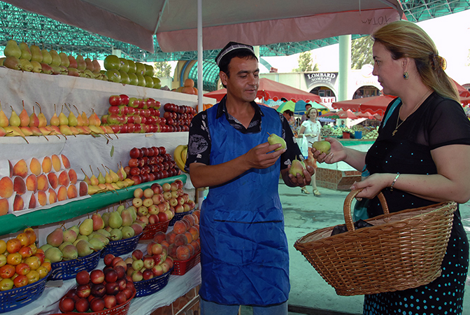 Рынок в Узбекистане